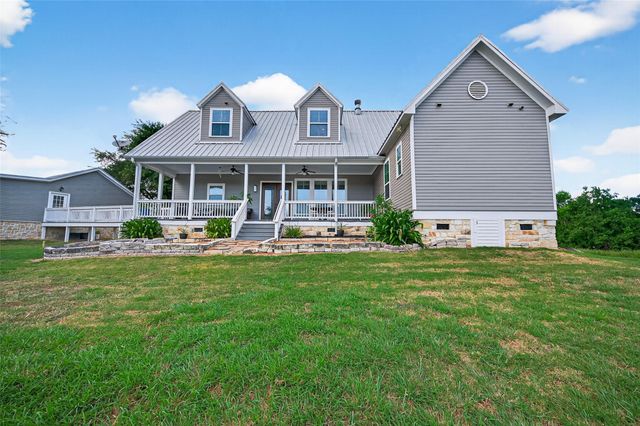 1012 Konetzke Lane, La Grange, TX 78945