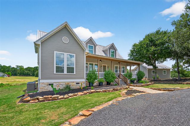 1012 Konetzke Lane, La Grange, TX 78945