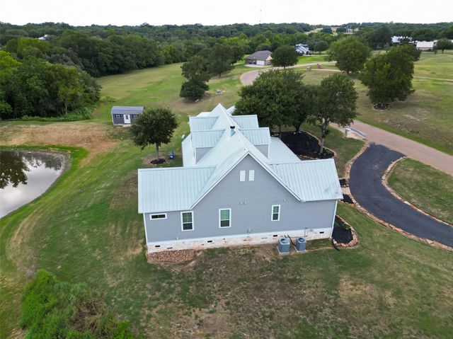 1012 Konetzke Lane, La Grange, TX 78945