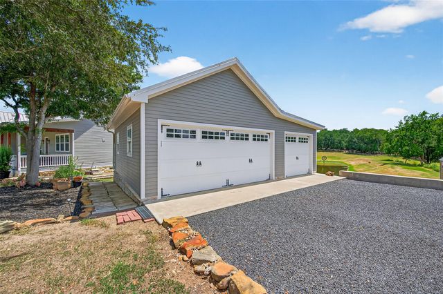 1012 Konetzke Lane, La Grange, TX 78945