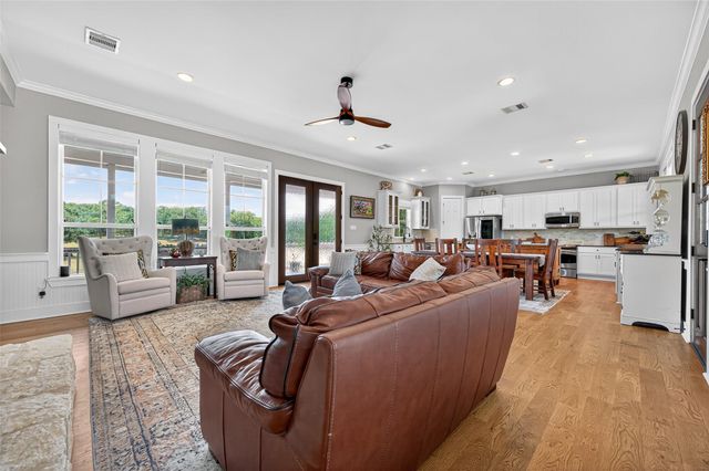 1012 Konetzke Lane, La Grange, TX 78945