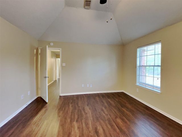 2908 Cambridge Circus, Pearland, TX 77581