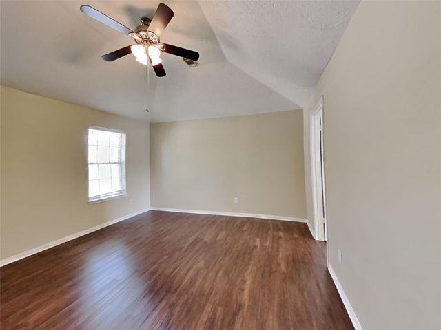 2908 Cambridge Circus, Pearland, TX 77581