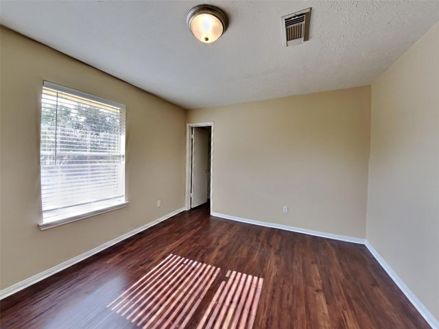 2908 Cambridge Circus, Pearland, TX 77581