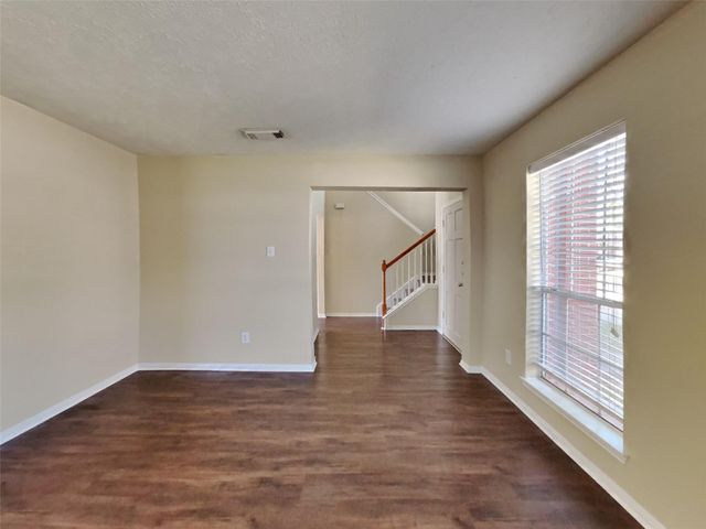 2908 Cambridge Circus, Pearland, TX 77581