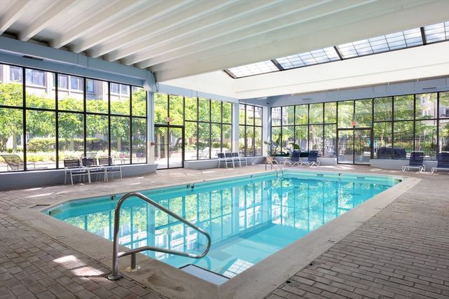 1731 Beacon St 402, Brookline, MA 02445