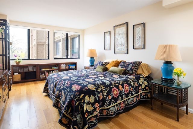 1731 Beacon St 402, Brookline, MA 02445