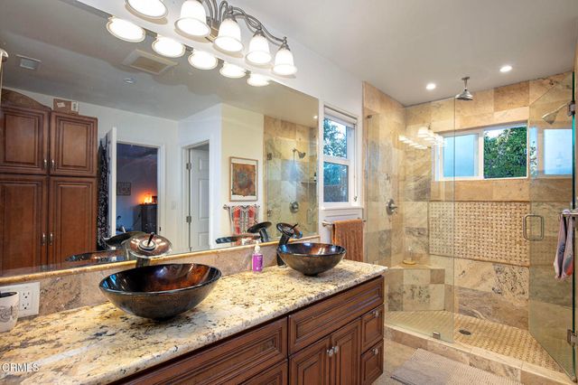 96 Kunkle Street, Oak View, CA 93022