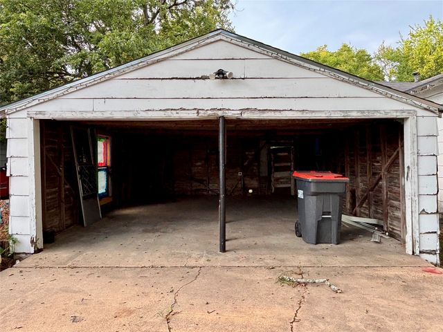 3024 Bonham Street, Paris, TX 75460