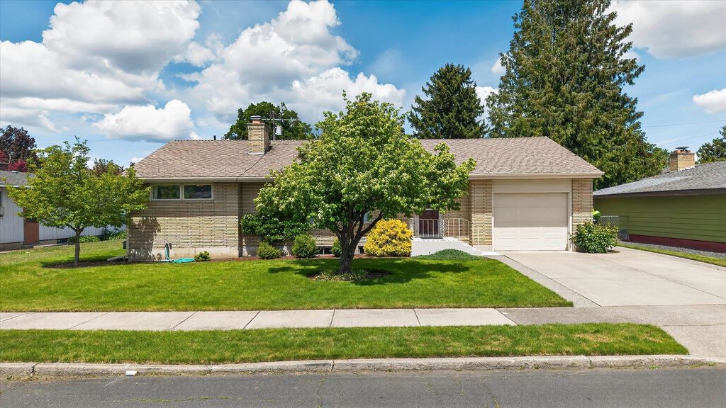 5324 W Princeton Pl, Spokane, WA 99205