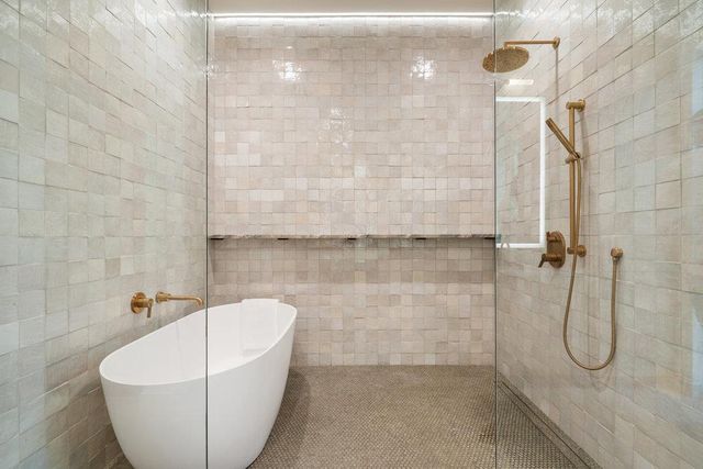 4 Westgate CIR, Austin, TX 78746