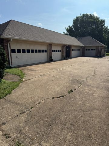 202 Suntide Drive, Sunnyvale, TX 75182
