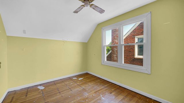 2131 Stanton Avenue, Whiting, IN 46394