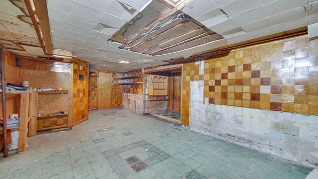 2131 Stanton Avenue, Whiting, IN 46394
