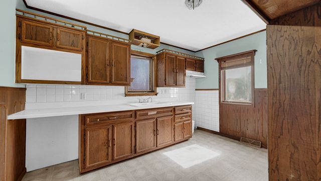 2131 Stanton Avenue, Whiting, IN 46394