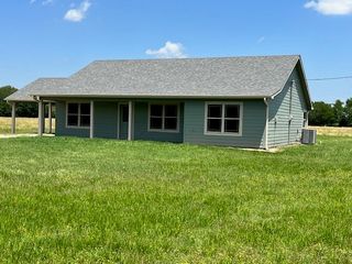 300 COUNTY ROAD 1118, Brashear, TX 75420