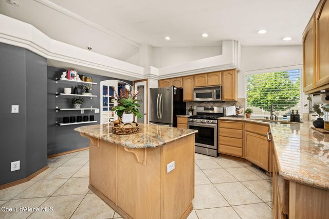 2525 W Bolivar AVE, Coeur D'alene, ID 83815
