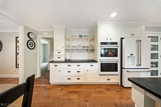 28930 Turnbridge Road, Bay Village, OH 44140