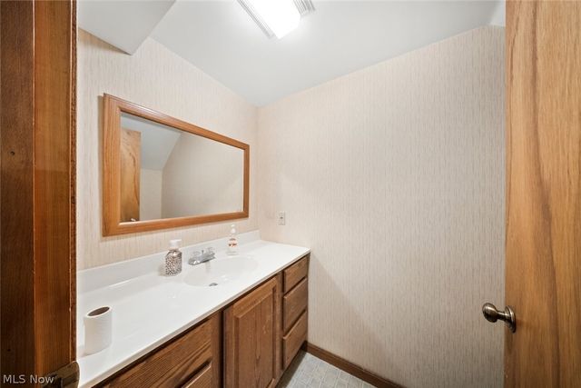 28930 Turnbridge Road, Bay Village, OH 44140