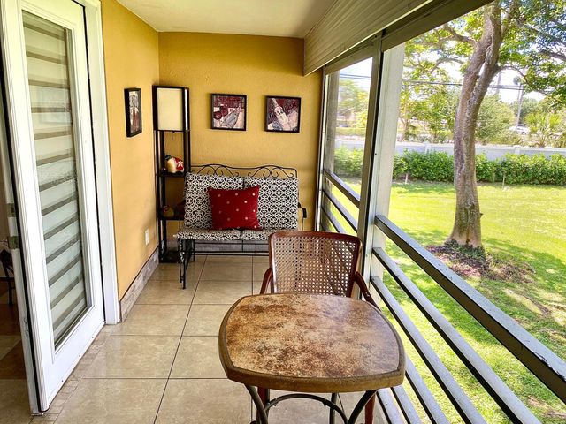 335 Farnham P, Deerfield Beach, FL 33442
