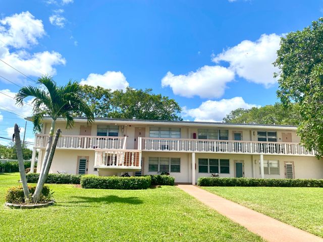 335 Farnham P, Deerfield Beach, FL 33442