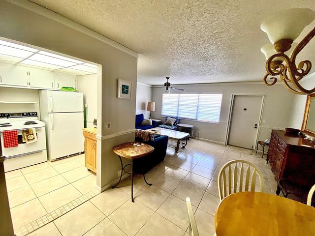 335 Farnham P, Deerfield Beach, FL 33442