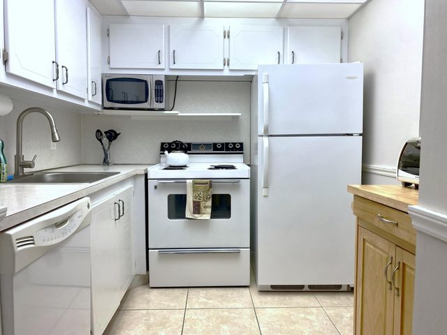 335 Farnham P, Deerfield Beach, FL 33442