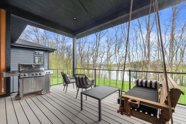 815 N English Settlement AVENUE, Burlington, WI 53105