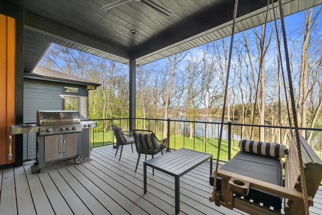 815 N English Settlement AVENUE, Burlington, WI 53105