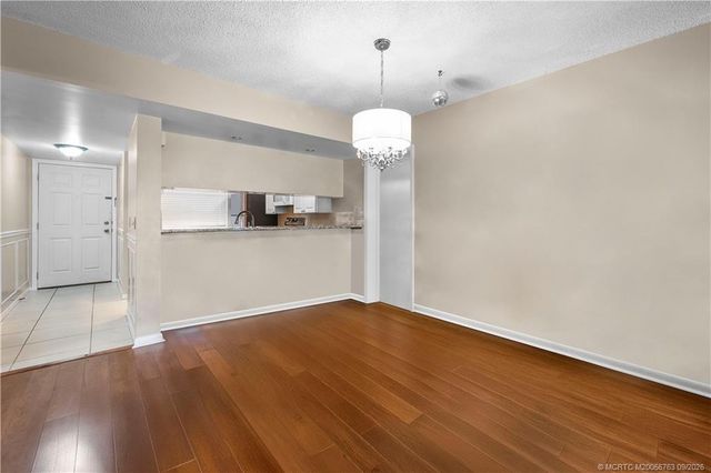 3540 Whitehall Drive 306, West Palm Beach, FL 33401