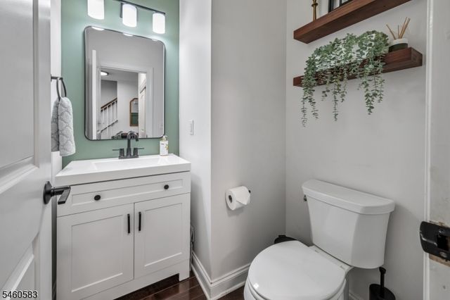 6 Alexanders Rd, Allamuchy Twp., NJ 07840