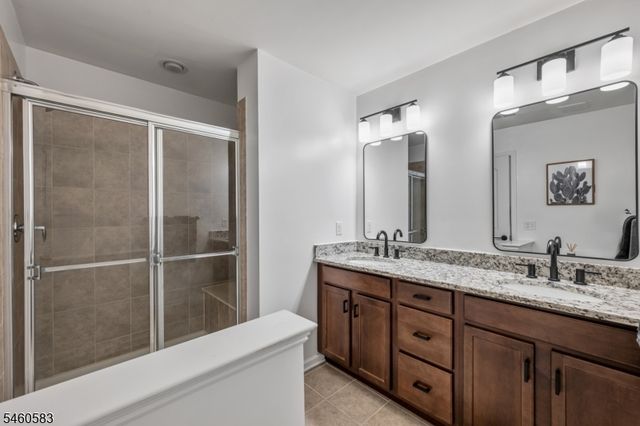 6 Alexanders Rd, Allamuchy Twp., NJ 07840