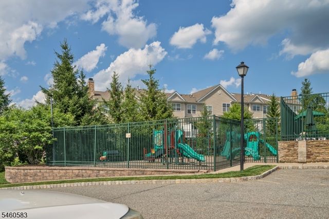 6 Alexanders Rd, Allamuchy Twp., NJ 07840