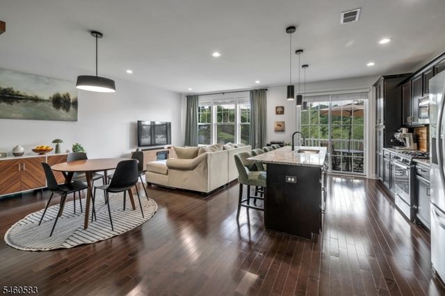 6 Alexanders Rd, Allamuchy Twp., NJ 07840