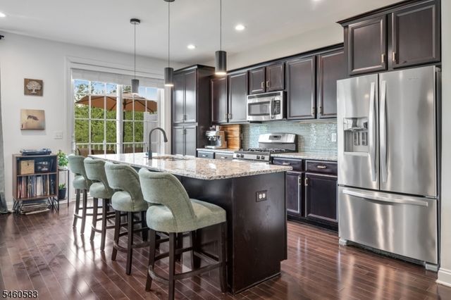 6 Alexanders Rd, Allamuchy Twp., NJ 07840