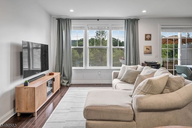6 Alexanders Rd, Allamuchy Twp., NJ 07840
