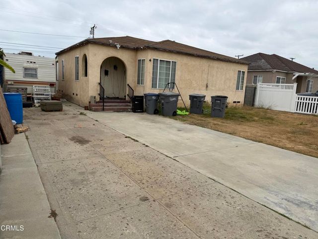 945 S E Street, Oxnard, CA 93030