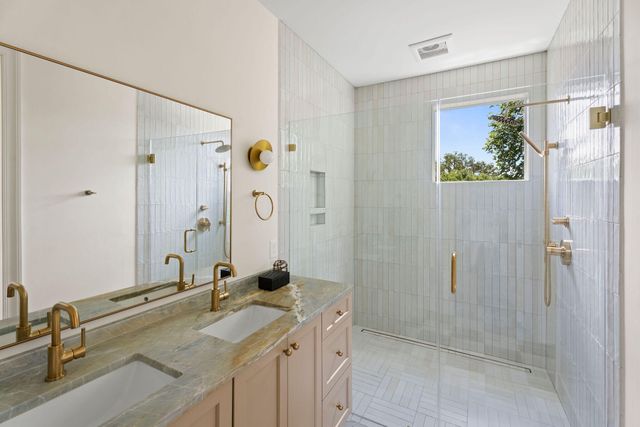 63 Kennedy Street, Charleston, SC 29403