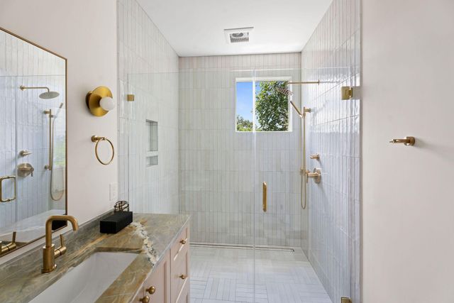 63 Kennedy Street, Charleston, SC 29403