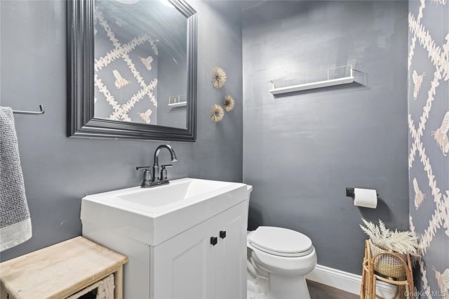 4 Teal Crescent, Great River, NY 11739