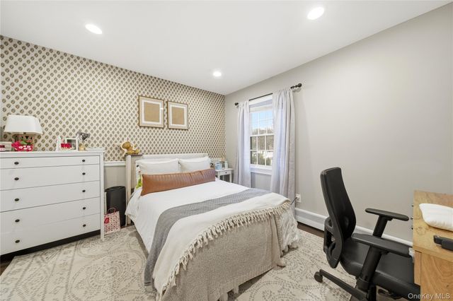 4 Teal Crescent, Great River, NY 11739