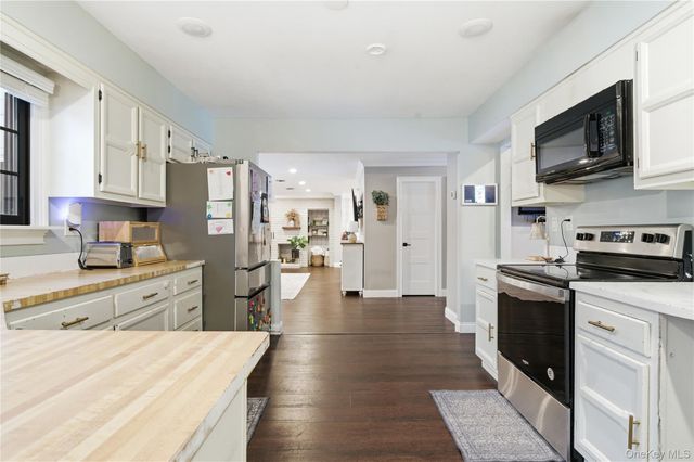 4 Teal Crescent, Great River, NY 11739