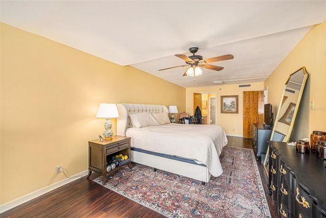 3211 W SWANN AVENUE 210, Tampa, FL 33609