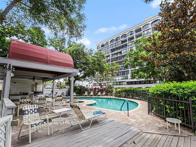 3211 W SWANN AVENUE 210, Tampa, FL 33609