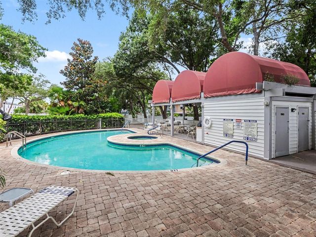 3211 W SWANN AVENUE 210, Tampa, FL 33609