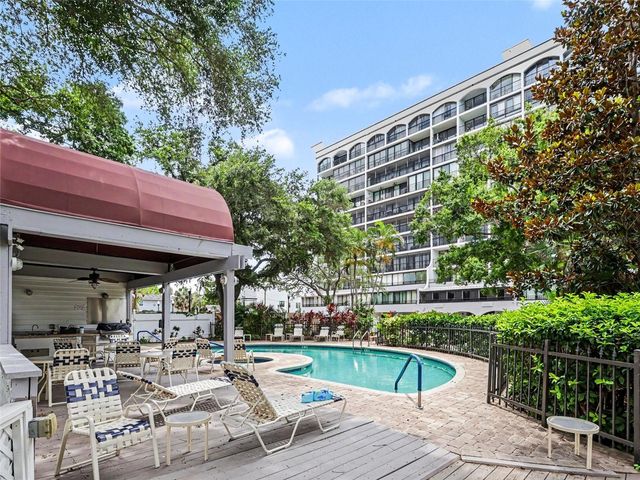 3211 W SWANN AVENUE 210, Tampa, FL 33609