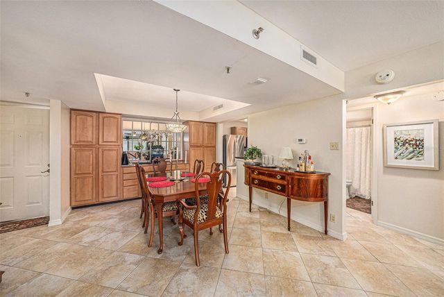 3211 W SWANN AVENUE 210, Tampa, FL 33609