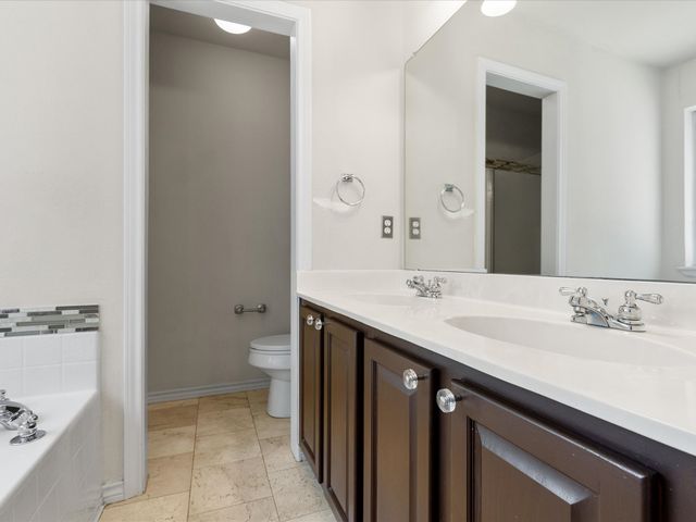 9008 WildRose Lane, Aubrey, TX 76227