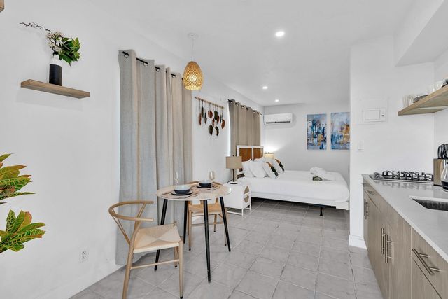 1941 Washington St 3, Hollywood, FL 33020