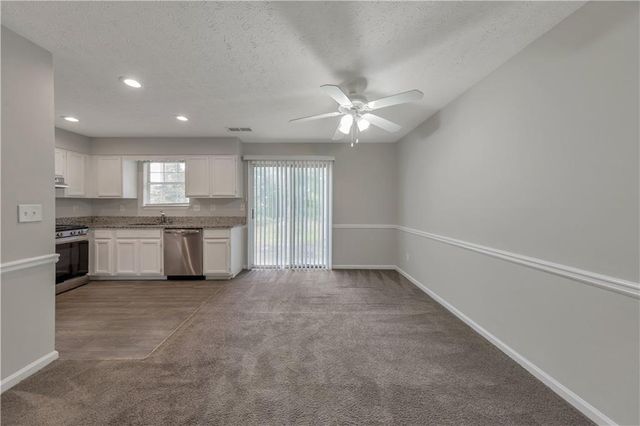 1008 Huntington Trace SE, Smyrna, GA 30082